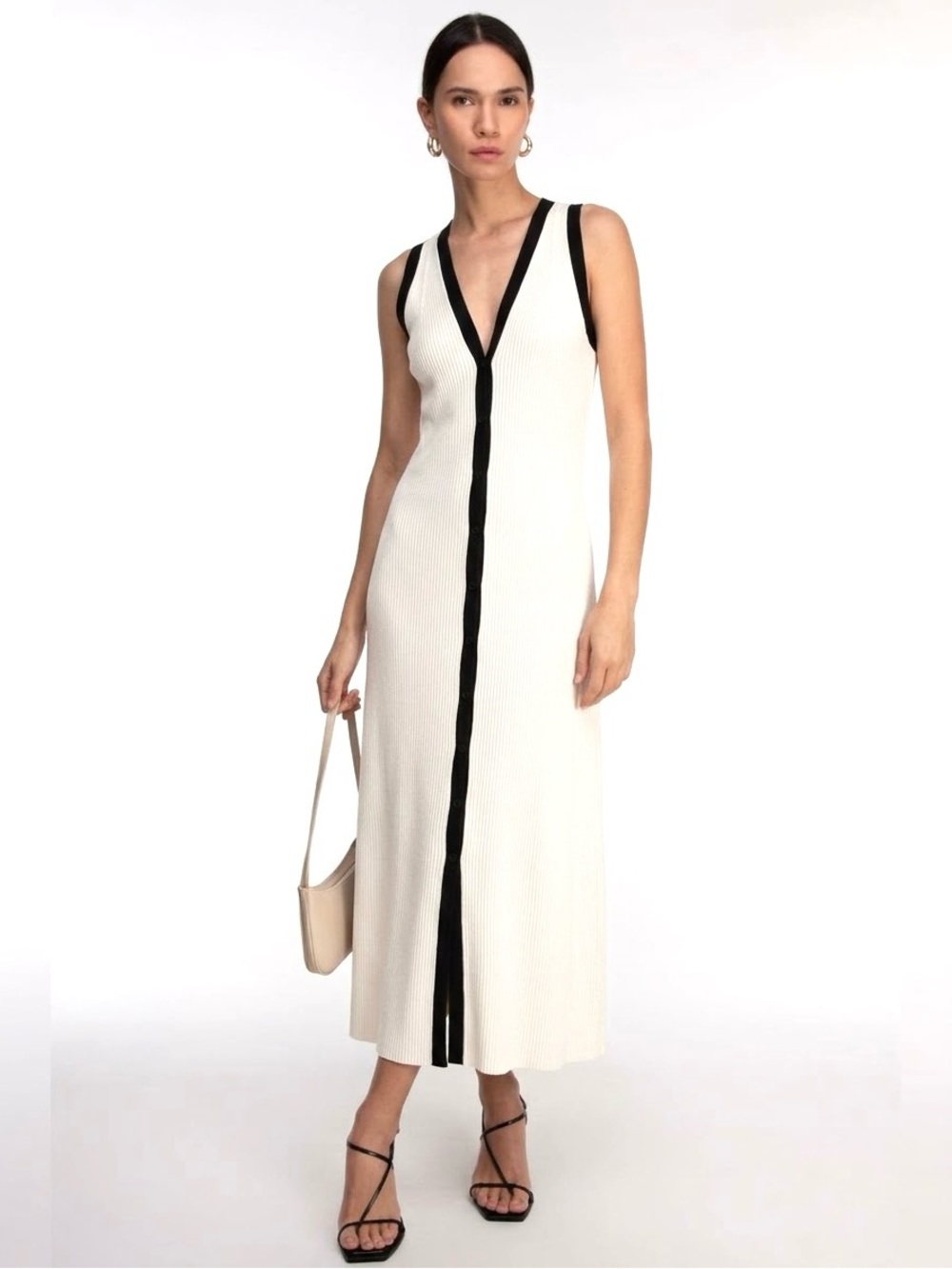 OAK + FORT Sleeveless Contrast Trim Button Front Maxi Dress - Ivory & Black - La